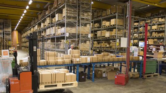 亞馬遜倉儲限制，產生高額超量費？